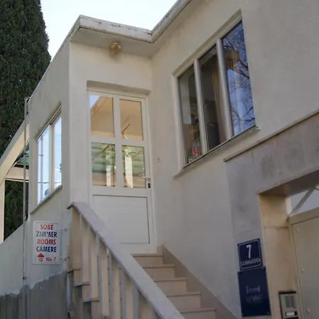 Casa de hóspedes Mm